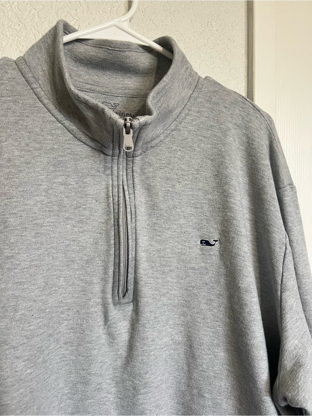 Vineyard Vines Men's Light Gray Half-Zip Pullover Sweater - Picture 2 of 5